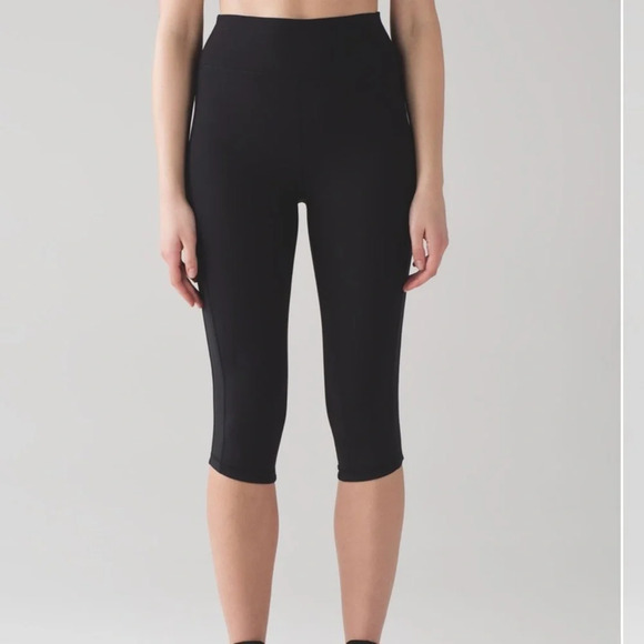 lululemon athletica Pants - Lululemon Squad Goals Crop (17") Black Size 12 Full-on Luxtreme